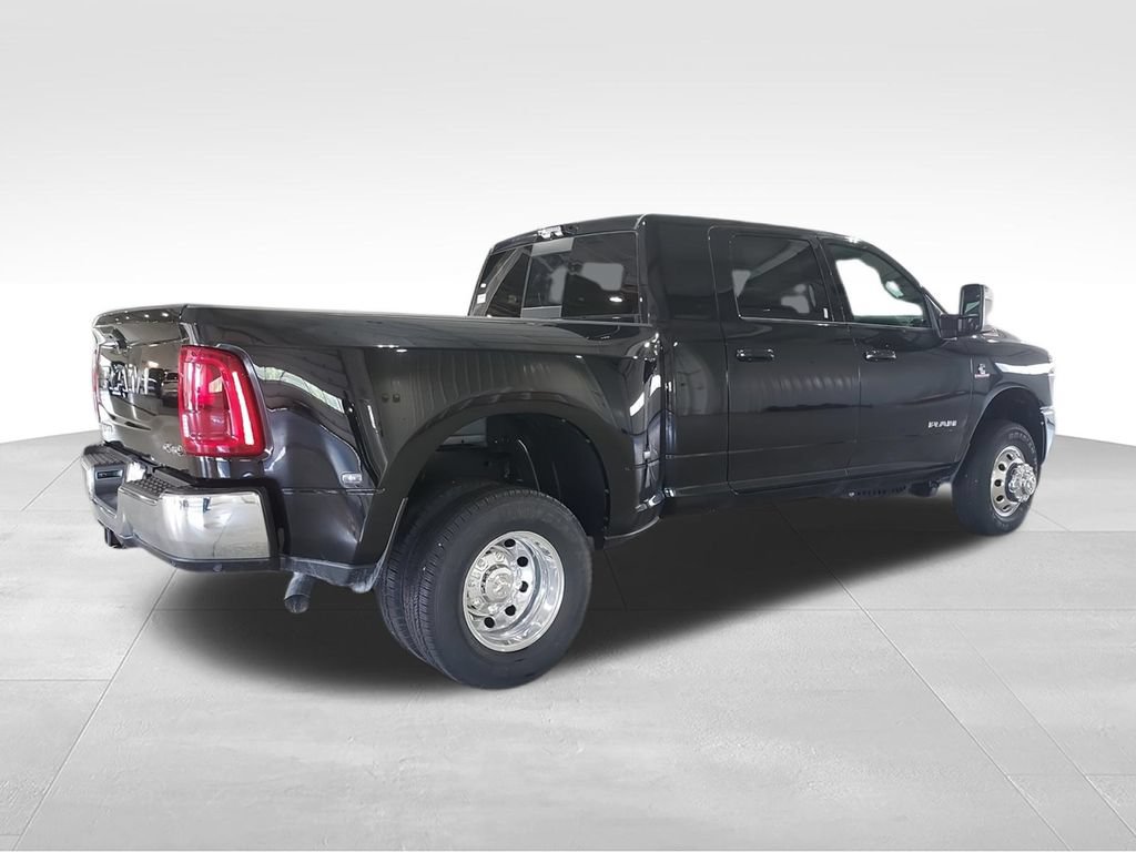 New 2026 RAM 3500 Laramie AWD/4WD image 8