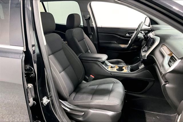 Used 2023 GMC Acadia SLE w/ LPO, Black Accent Package image 31