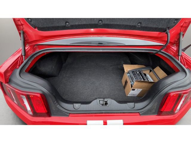 Used 2011 Ford Mustang Shelby GT500 w/ SVT Performance Pkg image 30