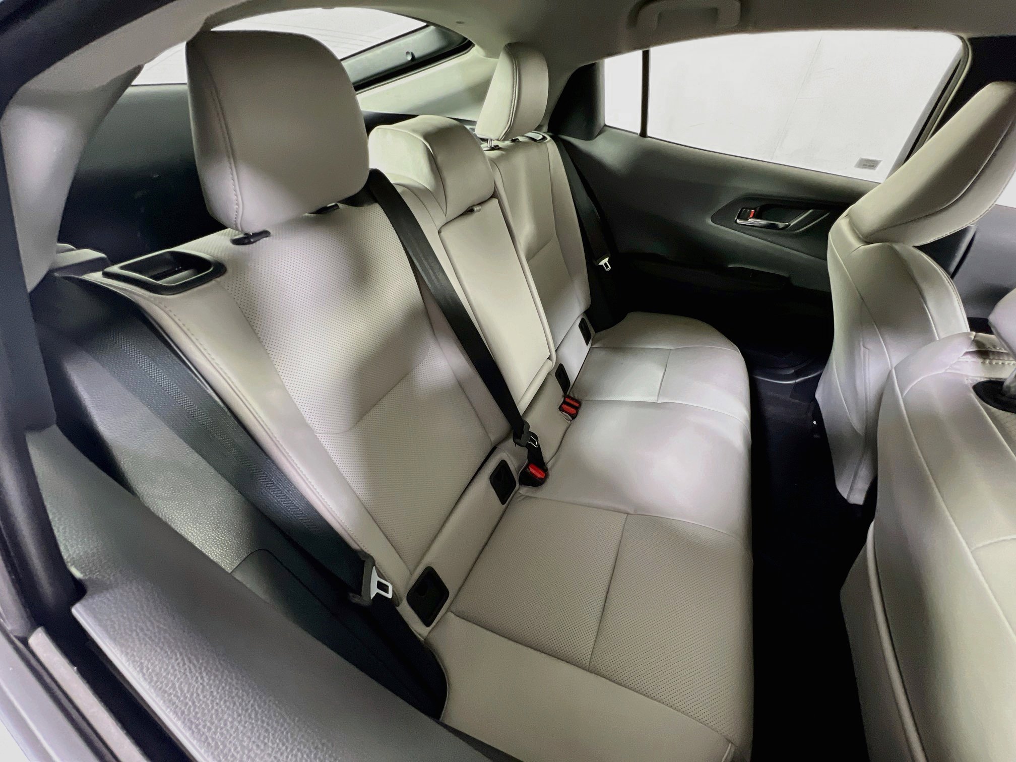 Used 2023 Toyota Prius XLE image 25