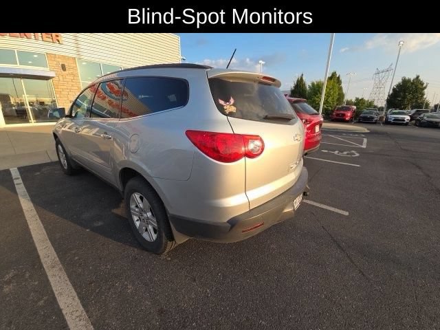 Used 2011 Chevrolet Traverse LT w/ Personal Connectivity Package FWD image 2