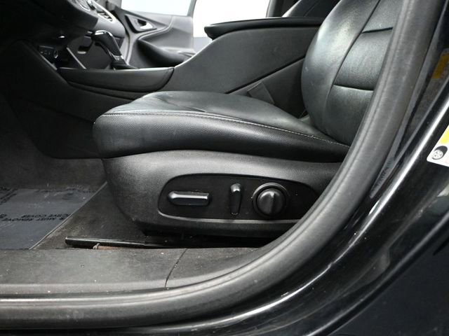 Used 2019 Chevrolet Malibu LT w/ Leather Package image 20