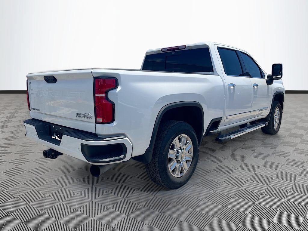 Used 2025 Chevrolet Silverado 3500 High Country w/ High Country Premium Package AWD/4WD image 6