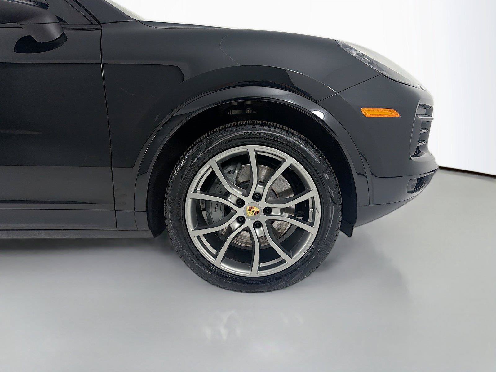 Certified 2023 Porsche Cayenne S AWD/4WD image 30