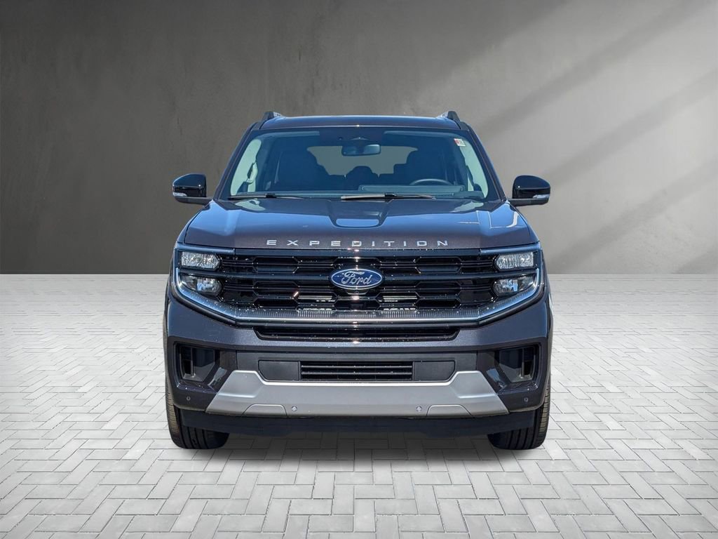New 2026 Ford Expedition Platinum image 6