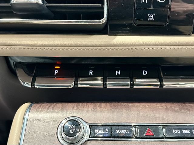 Used 2021 Lincoln Aviator Grand Touring w/ Equipment Group 302A image 15