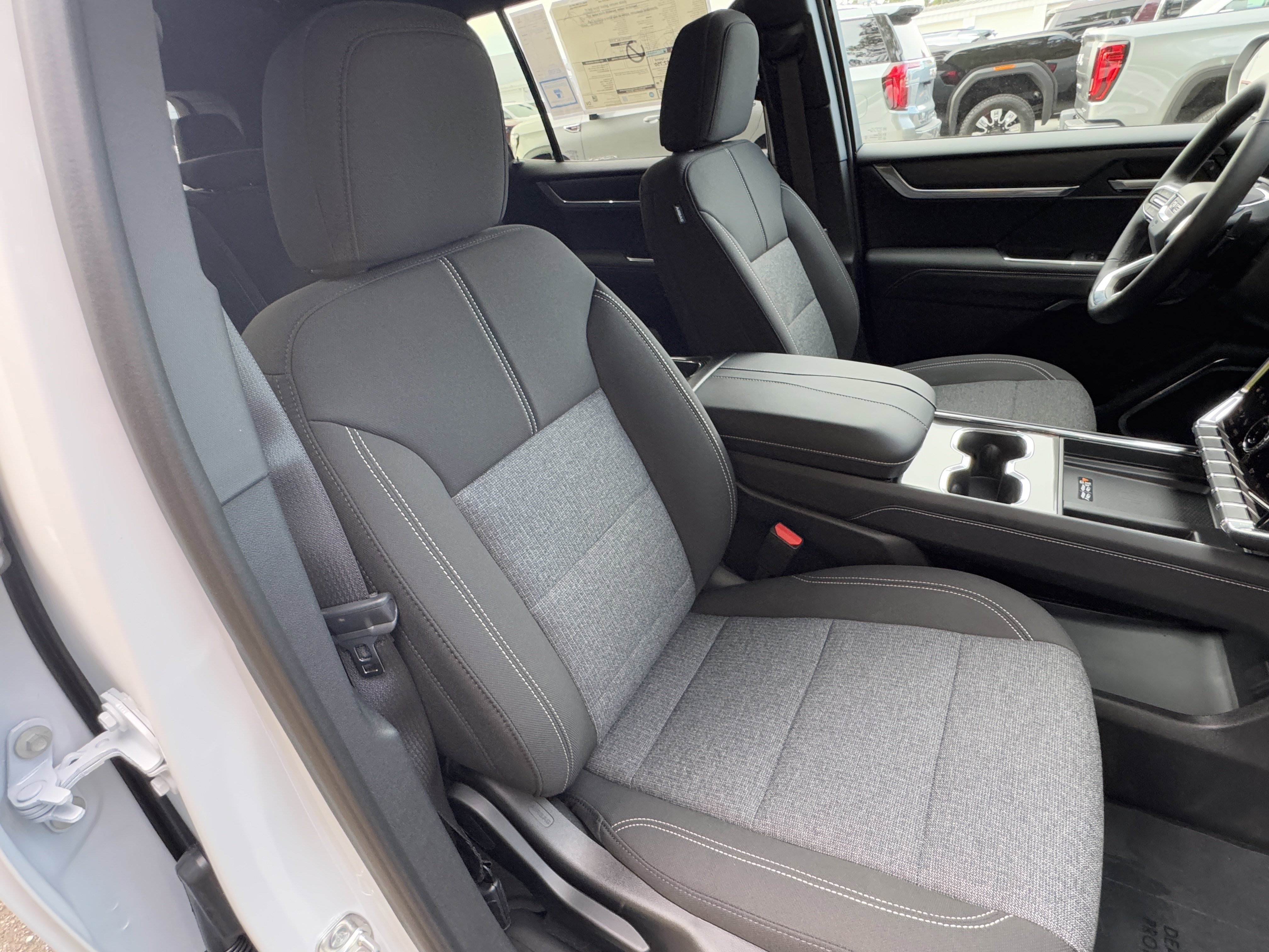 New 2026 GMC Acadia Elevation image 20