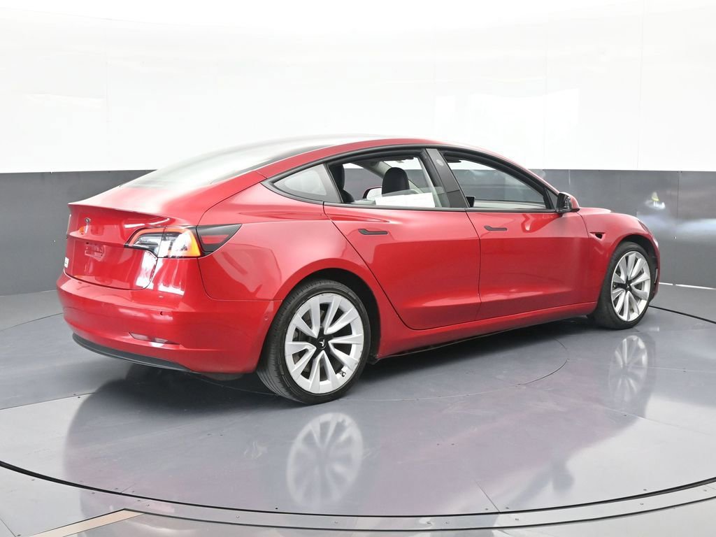 Used 2022 Tesla Model 3 Standard Range image 6
