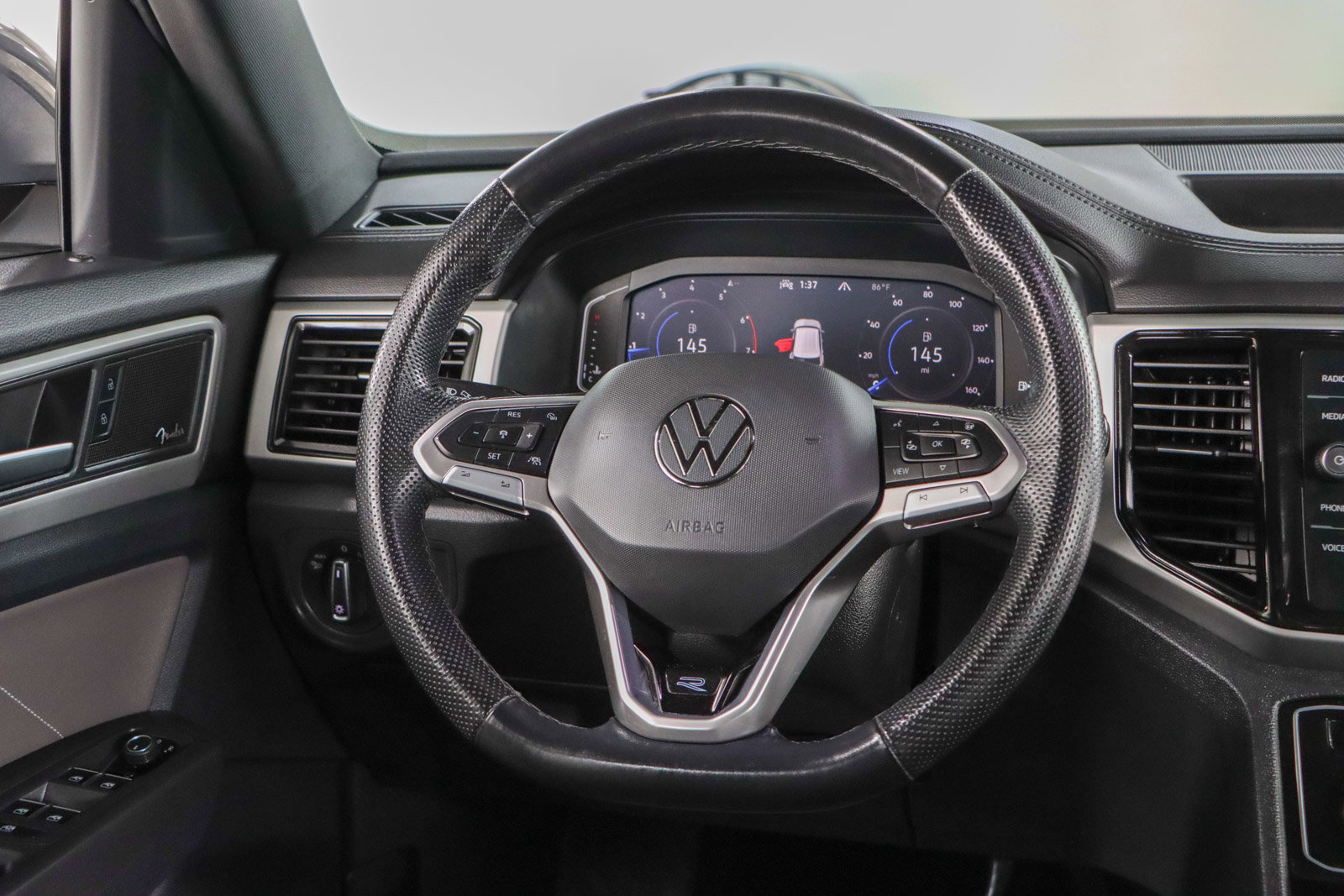 Used 2023 Volkswagen Atlas Cross Sport SEL Premium R-Line AWD/4WD image 12
