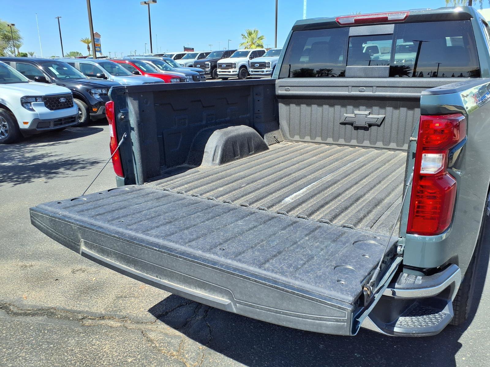 Used 2026 Chevrolet Silverado 1500 LT w/ Leather Package AWD/4WD image 16