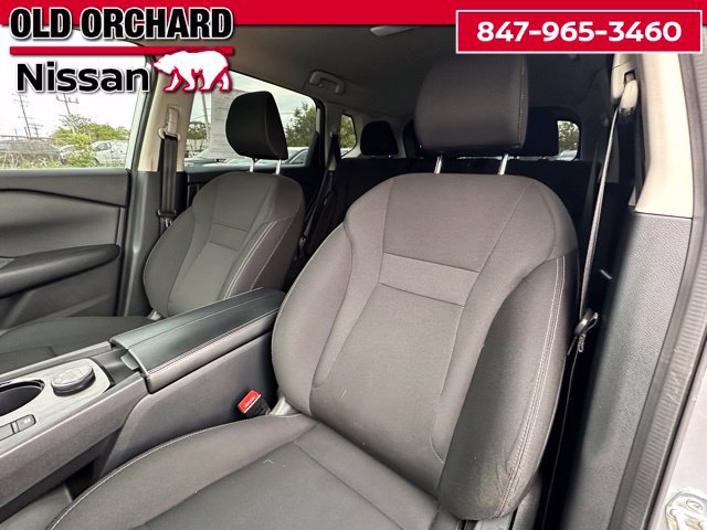Used 2025 Nissan Rogue S AWD/4WD image 11