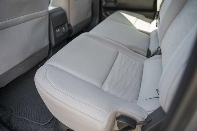 Used 2022 Nissan Frontier SV AWD/4WD image 14