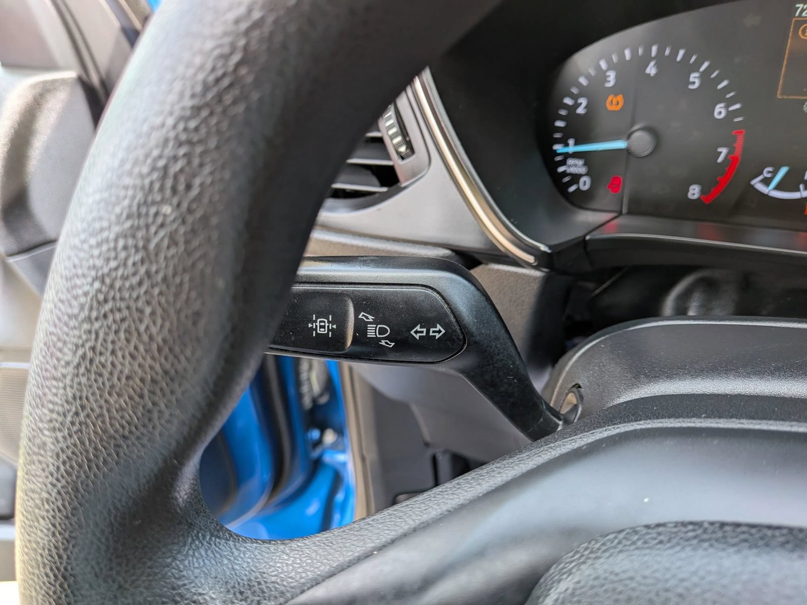 Used 2020 Ford Escape SE FWD image 46
