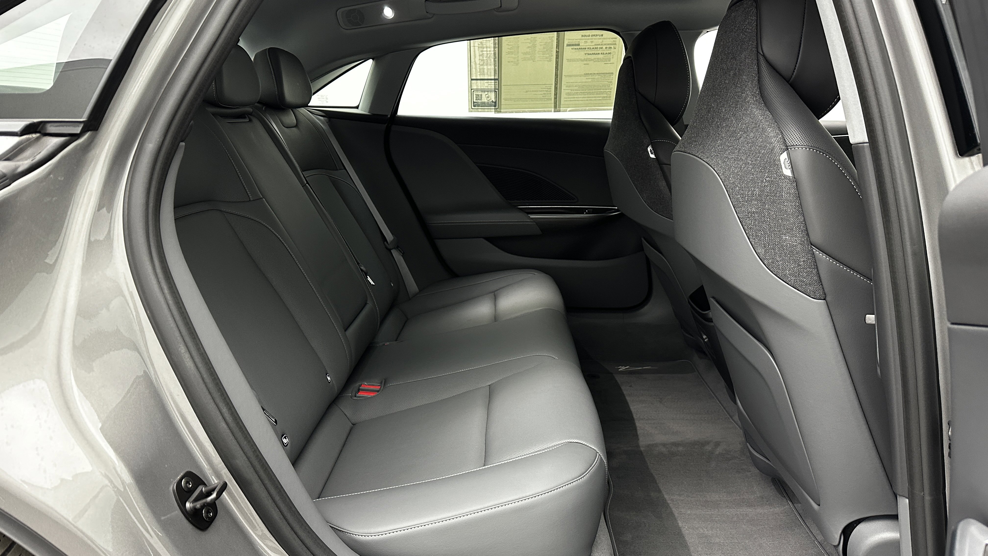 Used 2025 Lucid Air Pure image 31