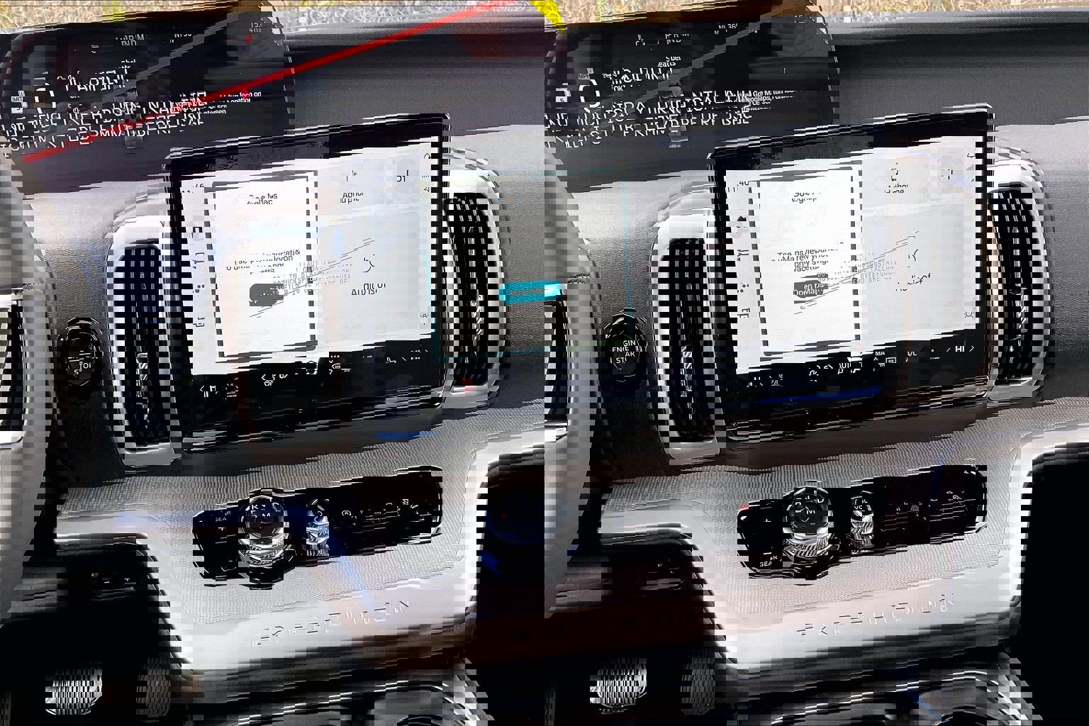 New 2026 Ford Expedition Active image 7