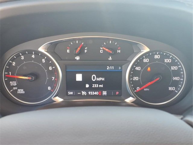 Used 2023 GMC Acadia SLT image 13