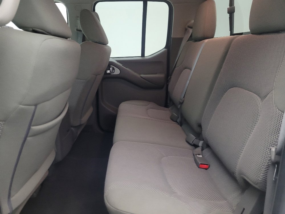 Used 2019 Nissan Frontier SV image 18