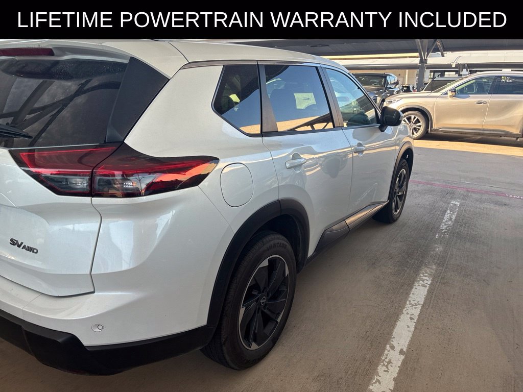 Used 2024 Nissan Rogue SV AWD/4WD image 9