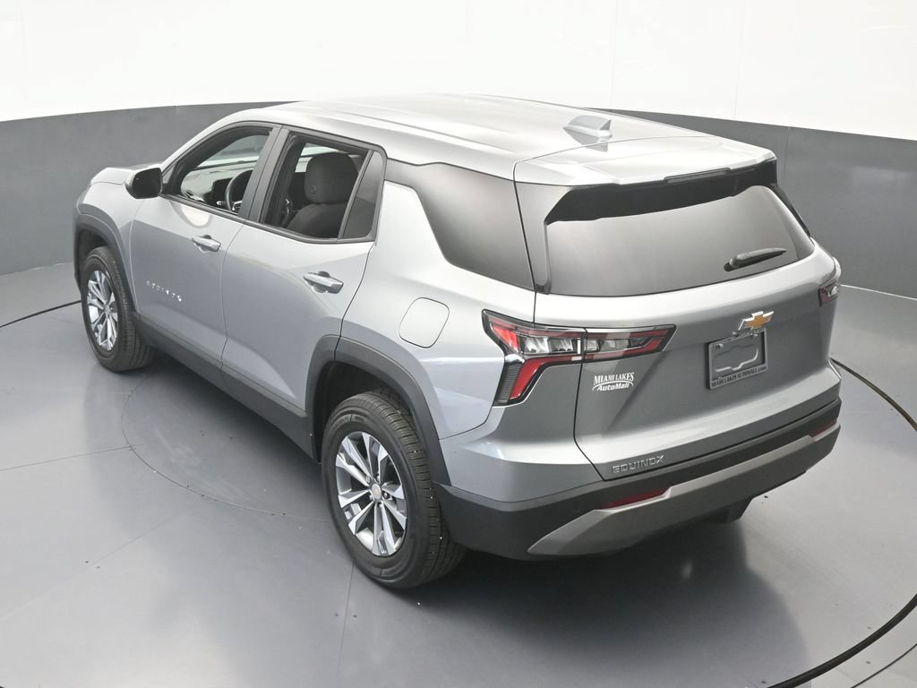 Used 2026 Chevrolet Equinox LT FWD image 46