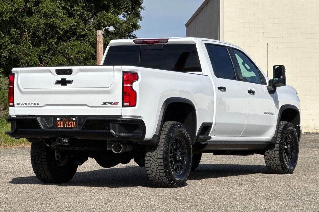 Certified 2025 Chevrolet Silverado 2500 ZR2 w/ Technology Package image 4