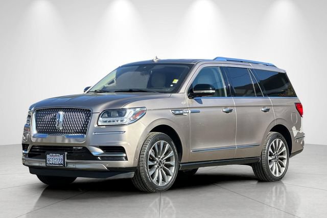 Used 2019 Lincoln Navigator Select w/ Technology Package RWD image 8