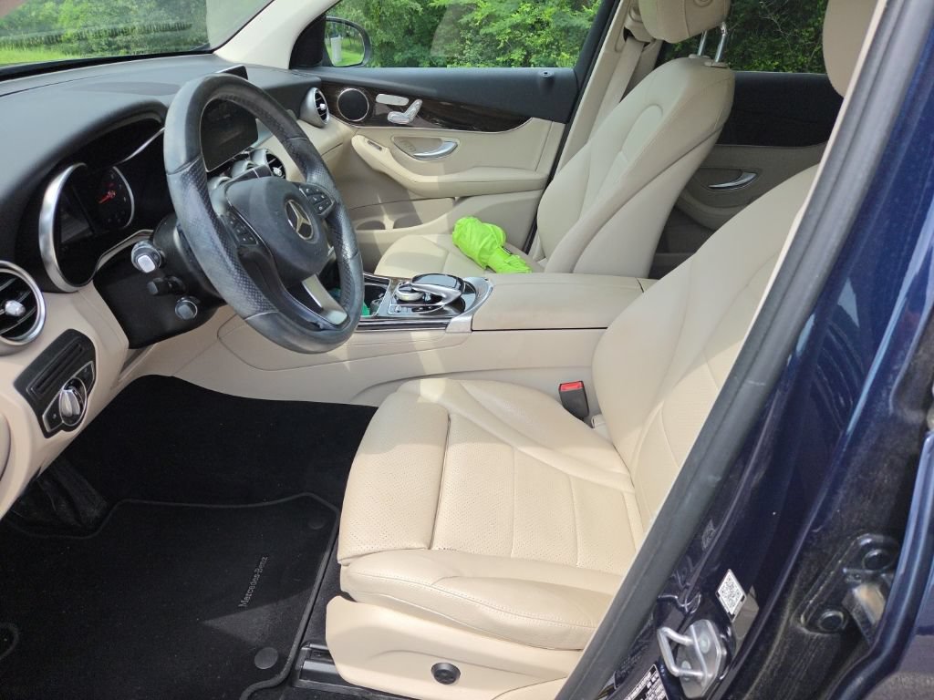 Used 2016 Mercedes-Benz GLC 300 image 4