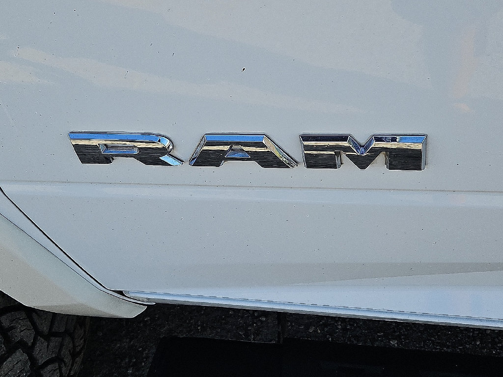 Used 2023 RAM 3500 Big Horn w/ Level 1 Equipment Group AWD/4WD image 16