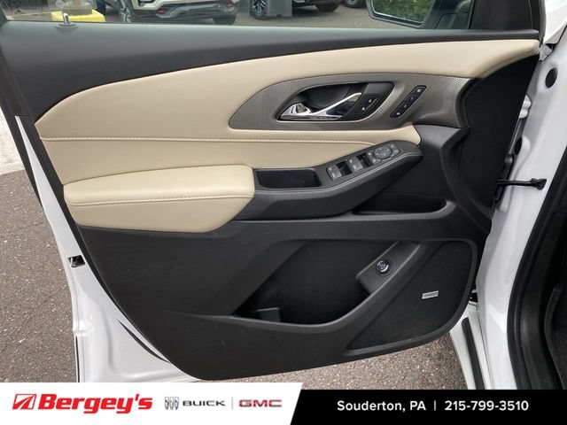 Certified 2022 Chevrolet Traverse Premier w/ LPO, Floor Liner Package AWD/4WD image 26