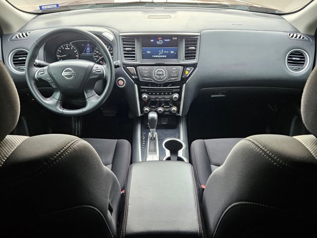 Used 2020 Nissan Pathfinder SV image 17