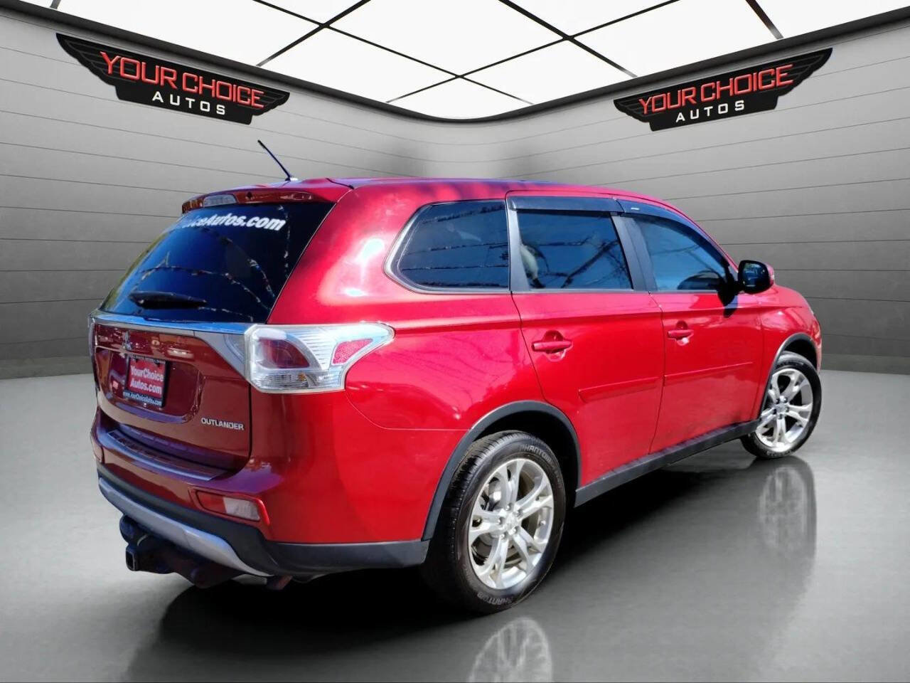 Used 2015 Mitsubishi Outlander SE image 5