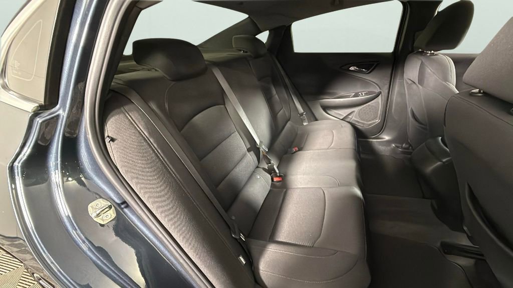 Used 2021 Chevrolet Malibu RS image 30