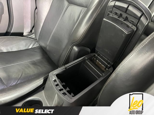 Used 2010 Chrysler Sebring Touring w/ Hands-Free Convenience Group FWD image 21