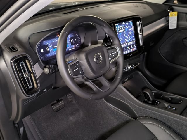 New 2026 Volvo XC40 B4 Core w/ Protection Package FWD image 13