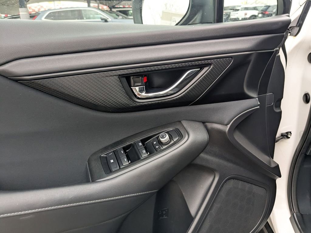 Used 2025 Subaru Outback Premium image 13