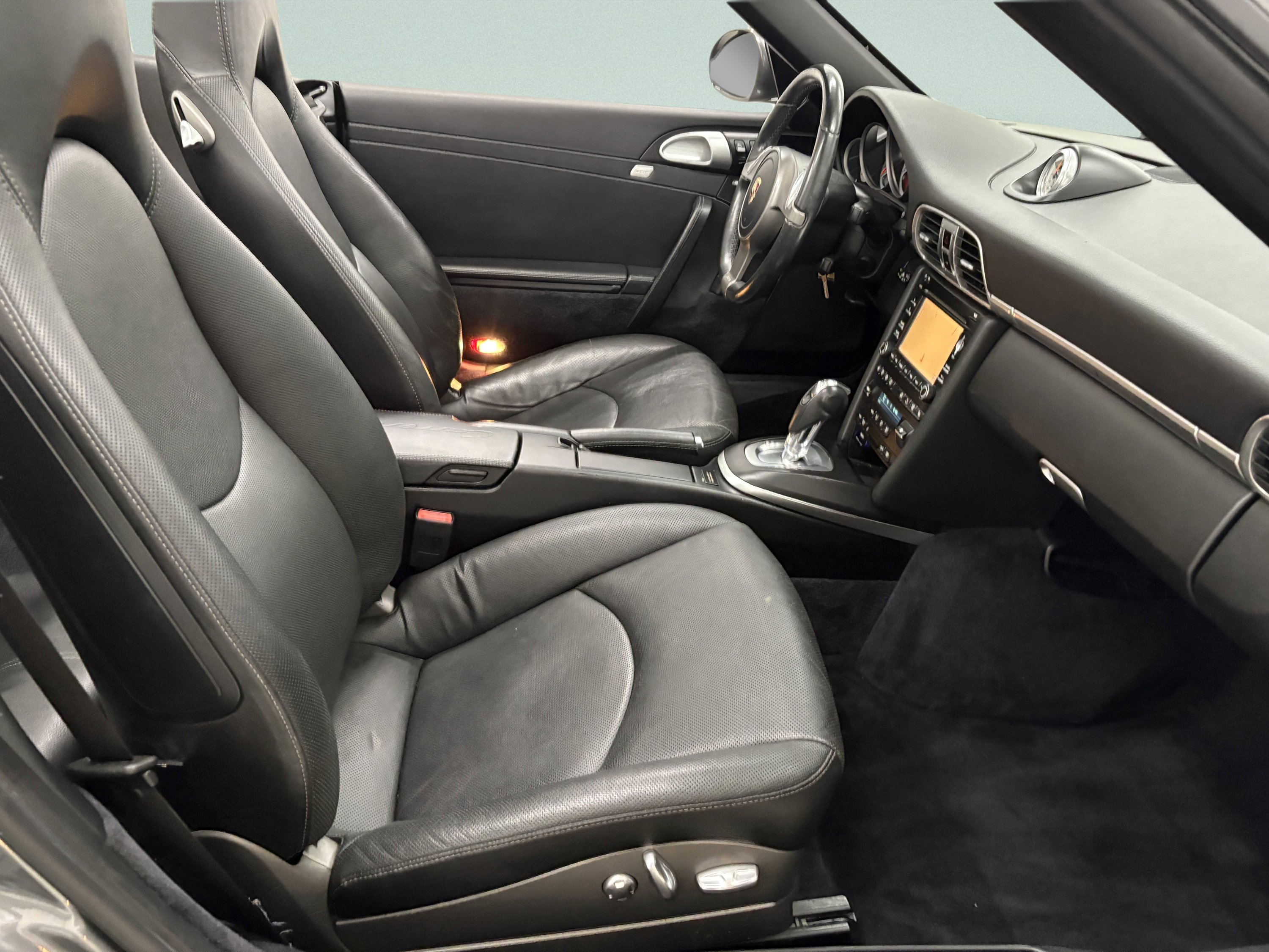 Used 2009 Porsche 911 Carrera S image 26