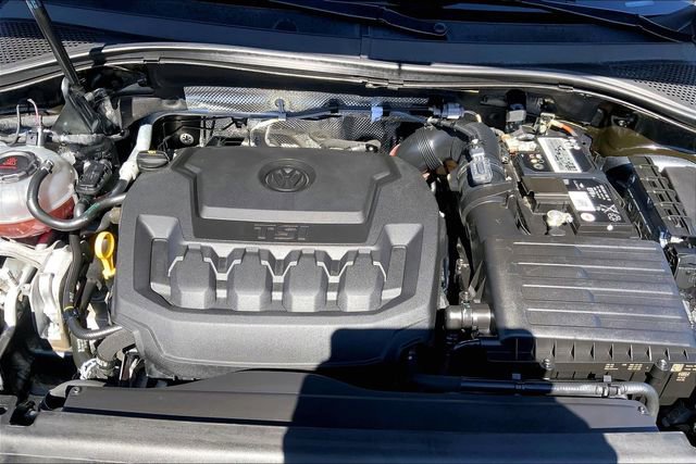 Used 2022 Volkswagen Tiguan SEL R-Line AWD/4WD image 10