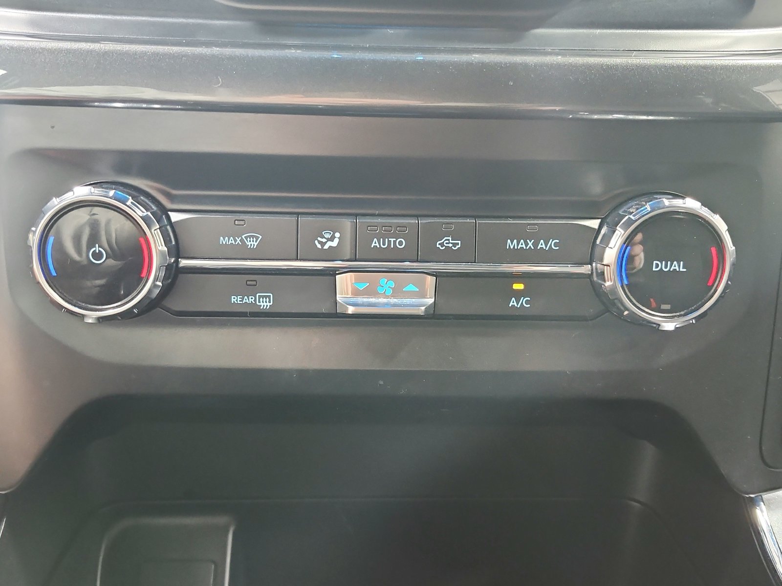 Used 2022 Ford F150 XLT w/ Equipment Group 301A Mid AWD/4WD image 31