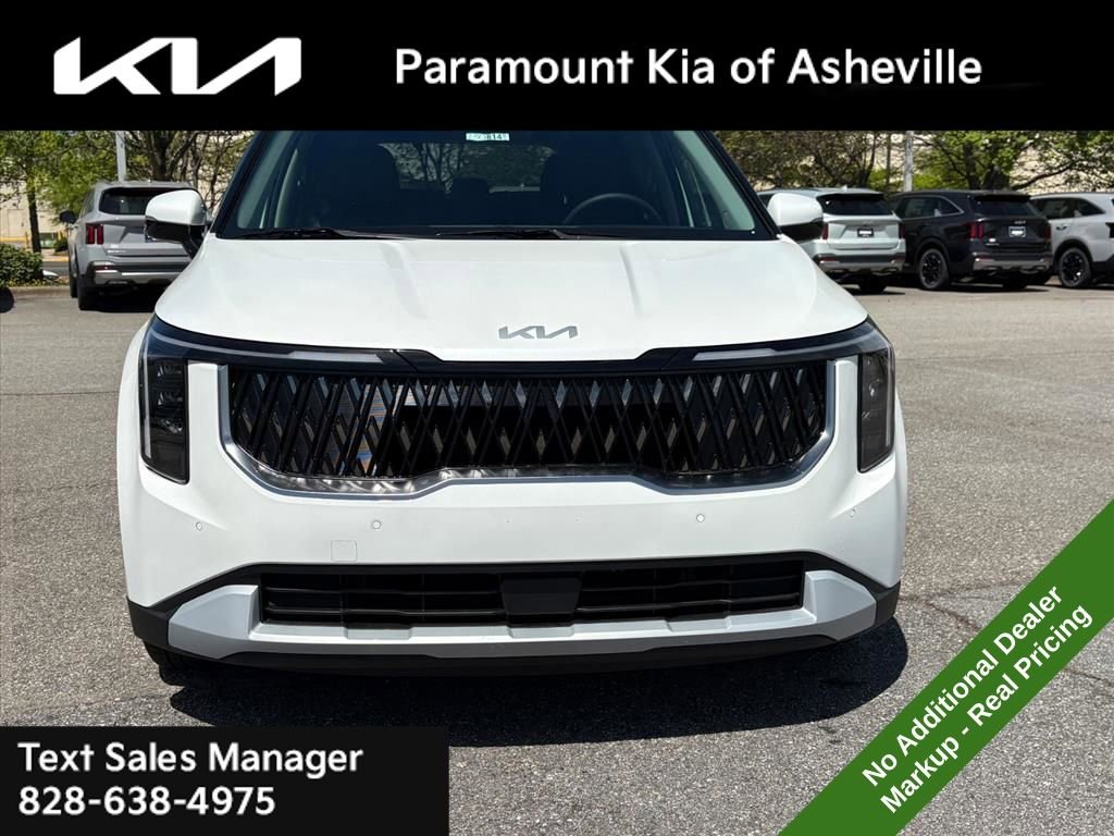 New 2026 Kia Carnival FWD image 2