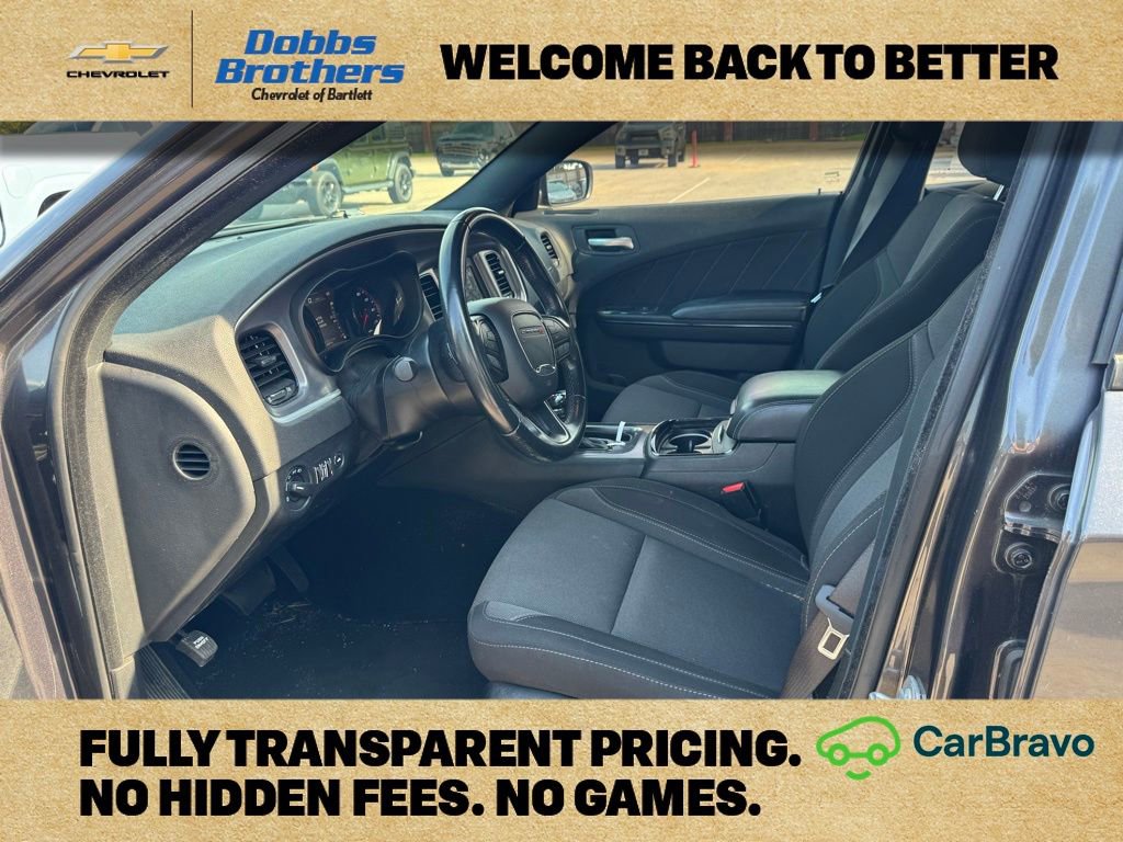 Used 2020 Dodge Charger SXT w/ Blacktop Package RWD image 12