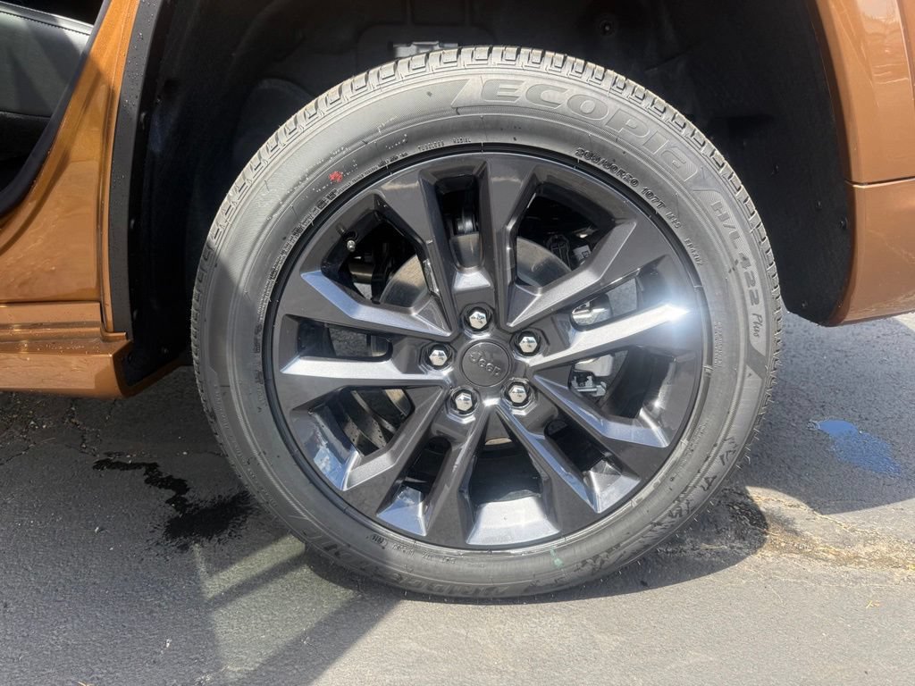 New 2026 Jeep Grand Cherokee Limited AWD/4WD image 35