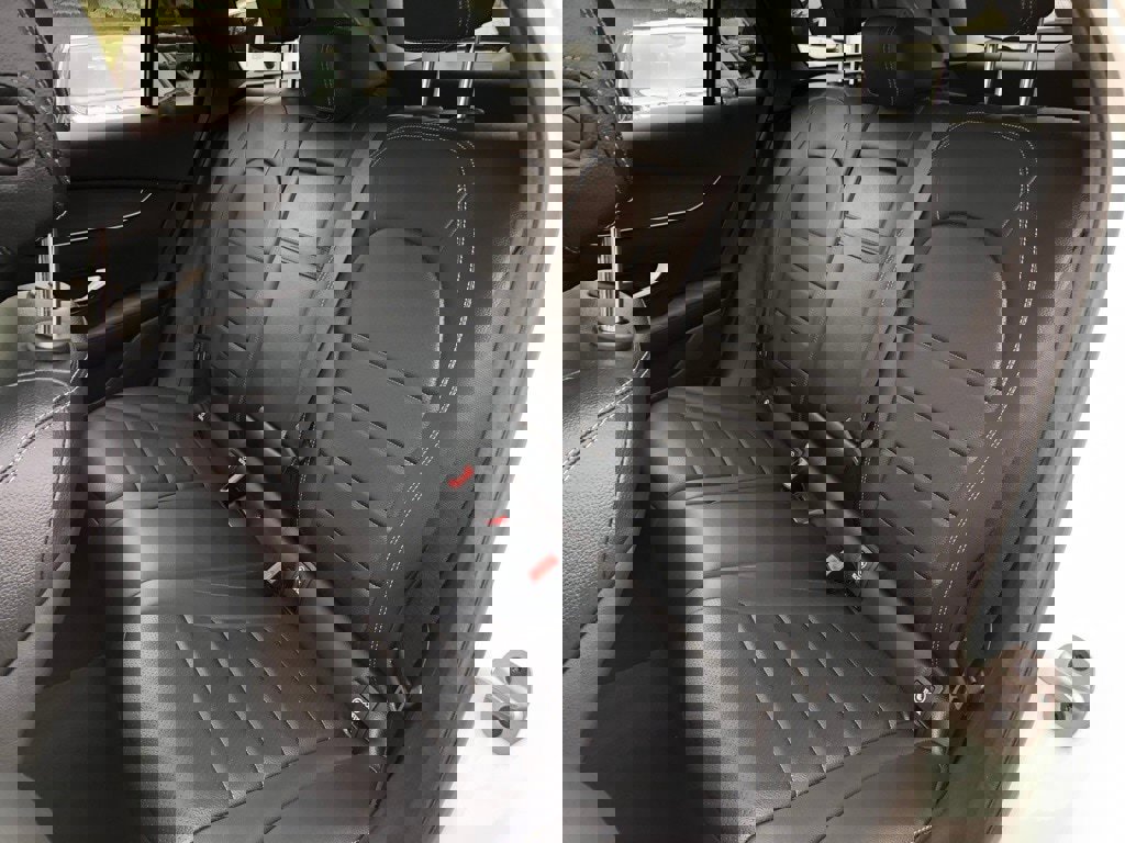 Used 2022 Mercedes-Benz GLC 300 4MATIC w/ Premium Package Lite image 31