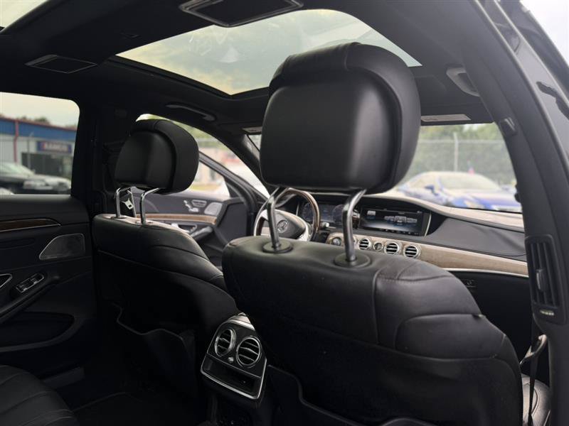 Used 2017 Mercedes-Benz S 550 Sedan image 22