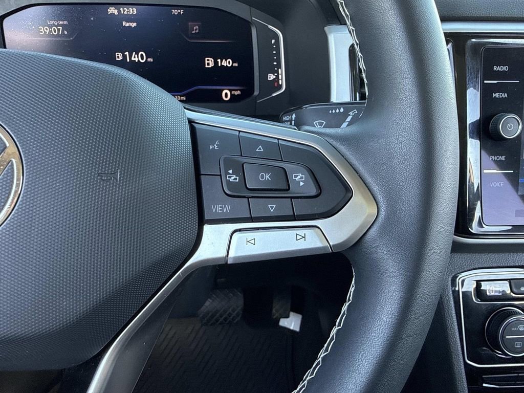 Used 2023 Volkswagen Atlas SE w/ Panoramic Sunroof Package image 24