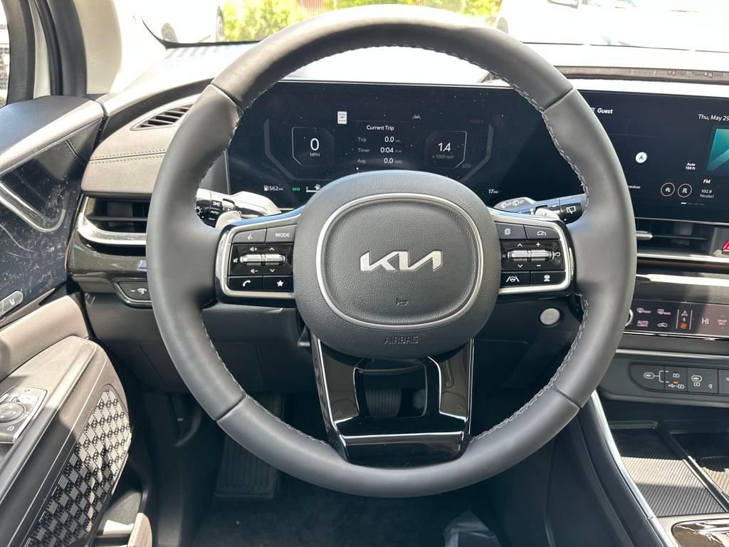 New 2025 Kia Carnival SX Prestige FWD image 23