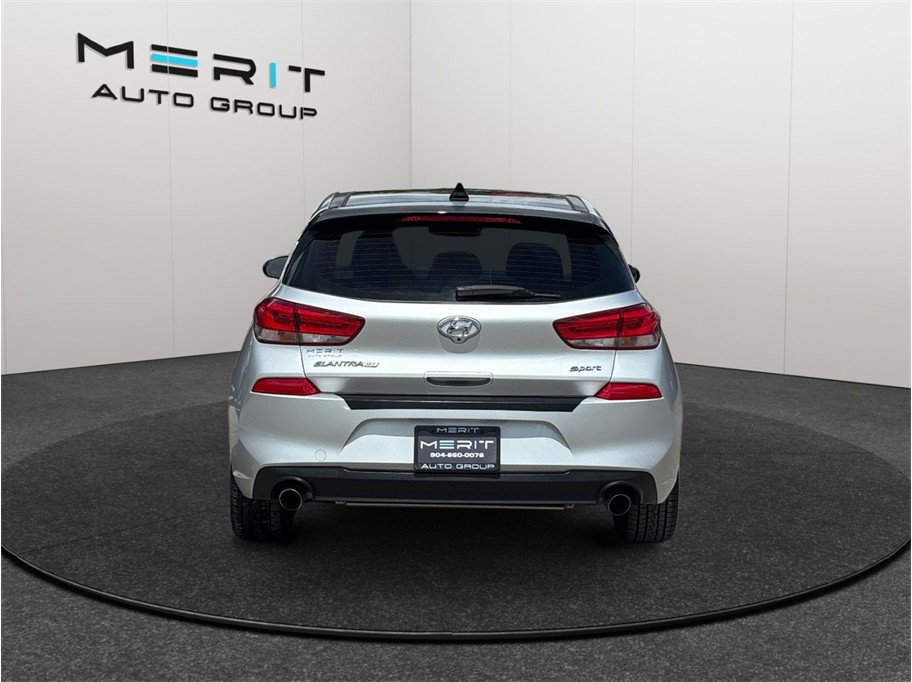 Used 2018 Hyundai Elantra GT Sport w/ Sport Tech Package 04 FWD image 8