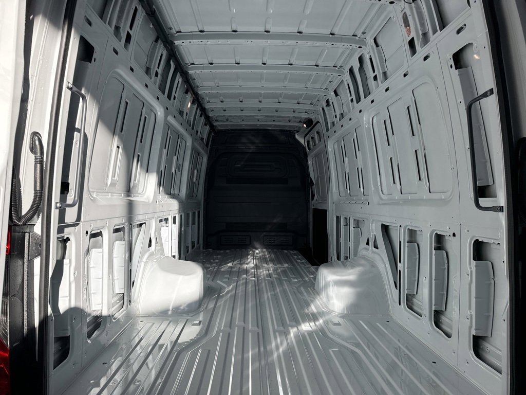 New 2025 Mercedes-Benz Sprinter 3500 image 18