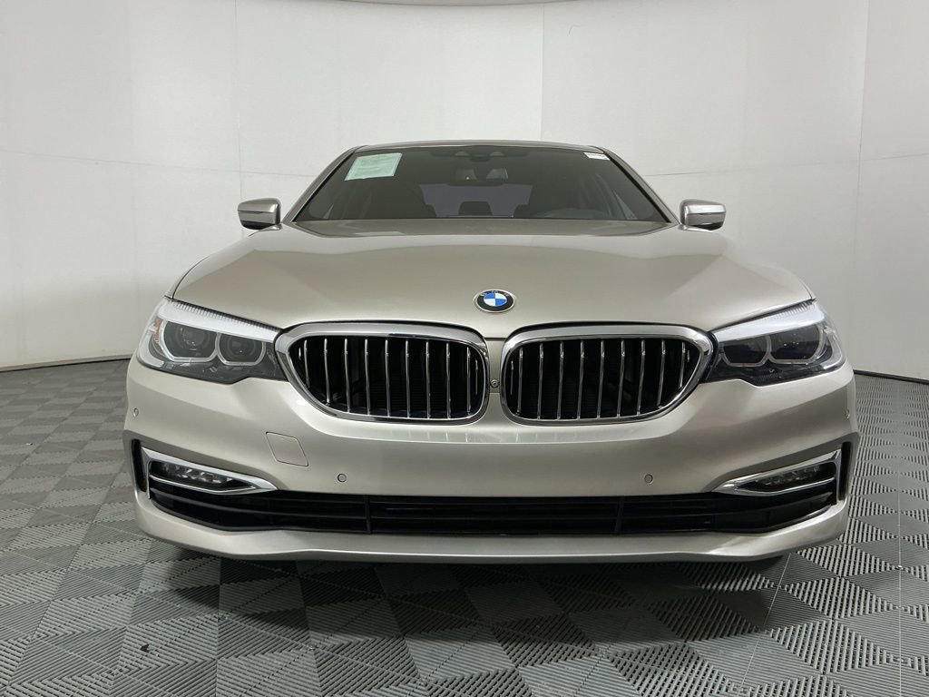 Used 2018 BMW 540i image 3