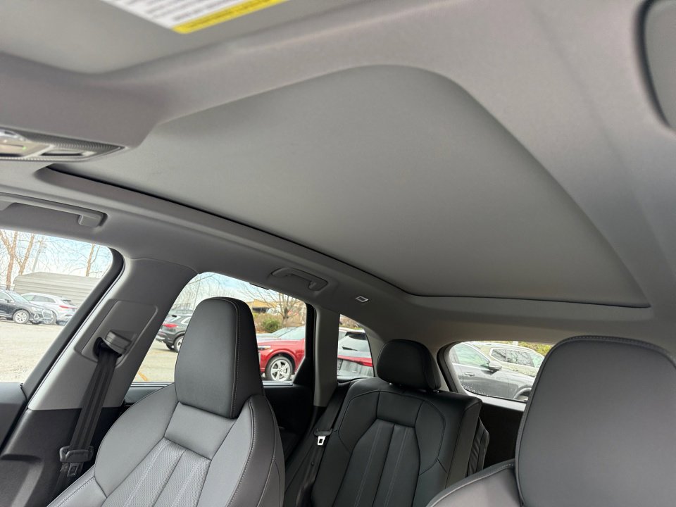 New 2025 Audi Q5 Prestige image 21