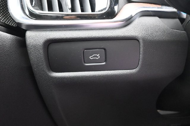 Used 2024 Volvo S60 B5 Plus w/ Climate Package FWD image 27