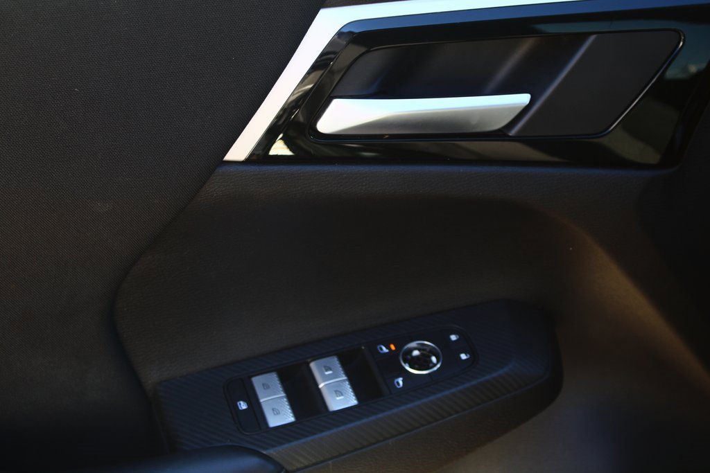 Used 2024 Mitsubishi Outlander ES image 12